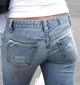 Big ass beauties in jeans