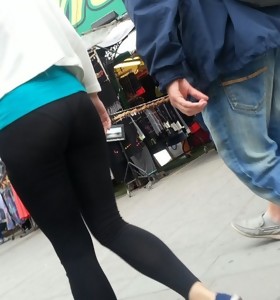 Sexy obese culo teens in yoga pants!